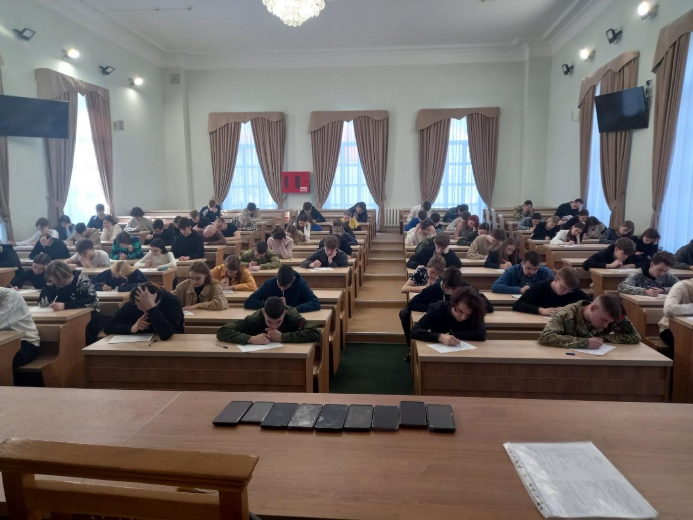 Итоги олимпиады по английскому языку, прошедшей на базе кафедры «Английский язык № 1»